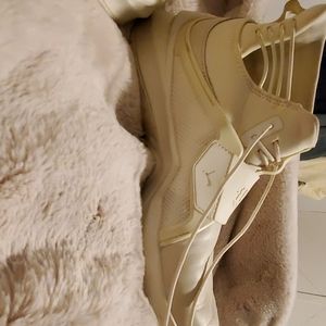 Fenty shoes